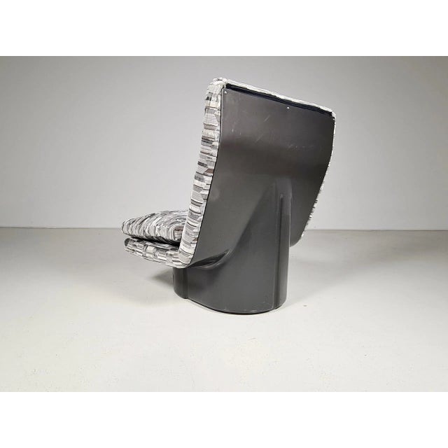 1970s Fabric and Fiberglass Comfort Armchair by T. Ammannati & G.P. Vitelli, Italy, 1970s For Sale - Image 5 of 9