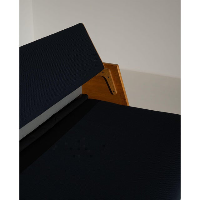 Black GE258 Sofa Bed by Hans J. Wegner for Getama, 1950s For Sale - Image 8 of 16