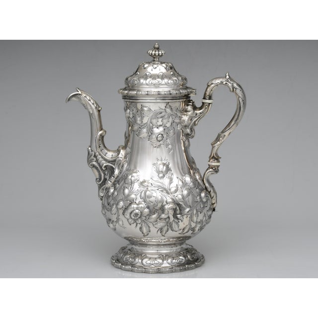 Mid 19th Century Tiffany & Co. G&w Coin Silver 5-Piece Tea & Coffee Set – Rococo Revival, 1854–1868, Excellent Condition For Sale - Image 5 of 16