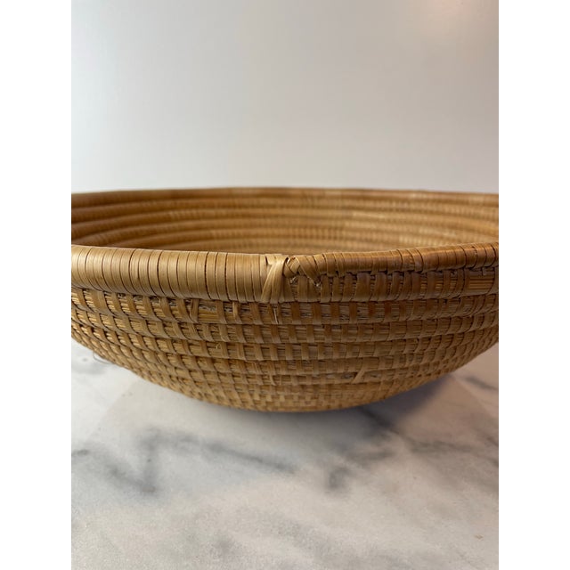 Late 20th Century Handwoven Coiled Rattan Shallow Basket Bowl Natural Fiber Boho & Coastal Decor For Sale In Seattle - Image 6 of 9