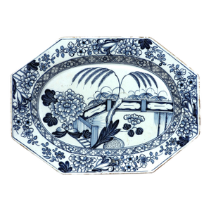 Liverpool or Irish Delftware Chinoiserie Blue & White Dish
