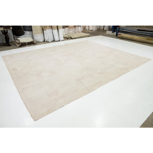 Contemporary Modern Organic Designed Kilim Flatweave Wool Rug in Beige For Sale - Image 3 of 10