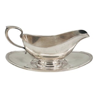 Vintage Gorham Colonial Silver Plated Gravy or Sauce Boat With Attached Underplate For Sale