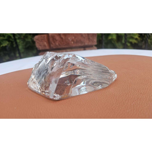 Glass Glass Swallow Paperweight by Mats Jonasson, Sweden, 1980s For Sale - Image 7 of 8