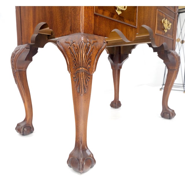 Mid-Century Modern Carved Mahogany Banded Top Weiman Fine Lowboy Console Chest of Drawers For Sale - Image 3 of 11