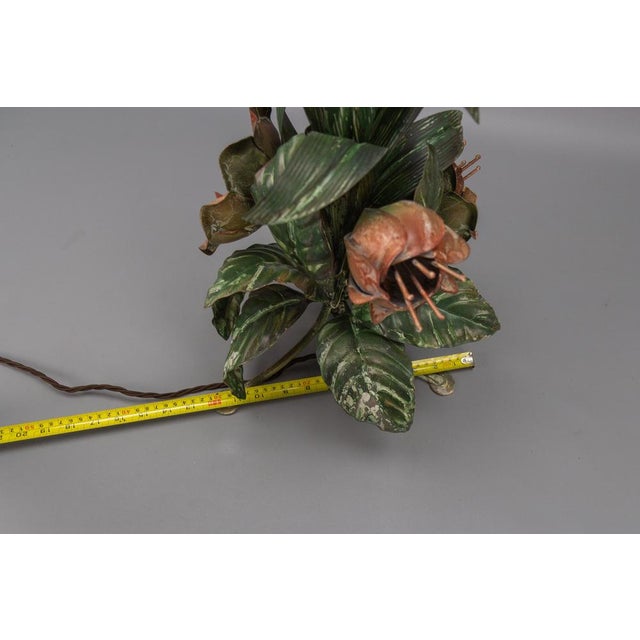 Hollywood Regency Style Green and Red Painted Toleware Flower Table Lamp, 1970s For Sale - Image 15 of 18