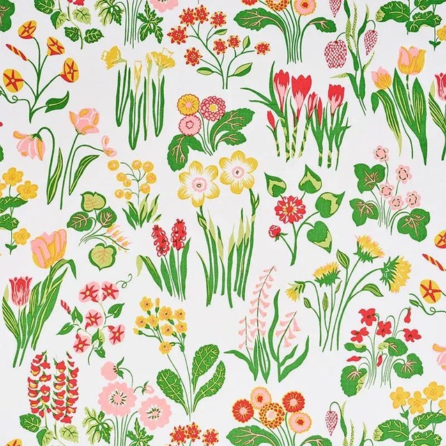 This sweet, allover floral with a happy 1960s vibe is like the embodiment of bright spring day: colorful, sunny, and...
