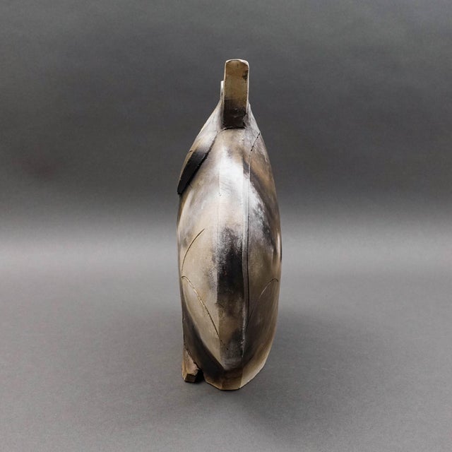 Mid 20th Century Mary Dewey Gates 1995 Signed Sitting Cat Original Studio Art Pottery Sculpture For Sale - Image 5 of 9