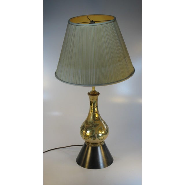 This table lamp is a large size Mid-Century Modern Hollywood Regency piece with a geometric pattern and a funky design,...