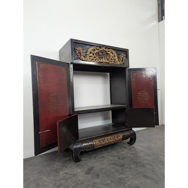 Early 20th Century Chinese Lacquer Sideboard For Sale - Image 4 of 11