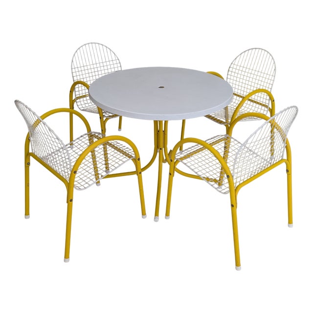 Italian Postmodern Metal Wire Mesh Garden Set from EMU, 1980s, Set of 5 For Sale