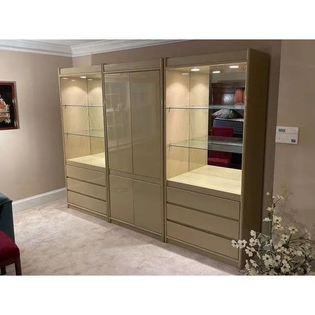 Drexel Heritage Lighted Display and Media Cabinet For Sale - Image 13 of 13