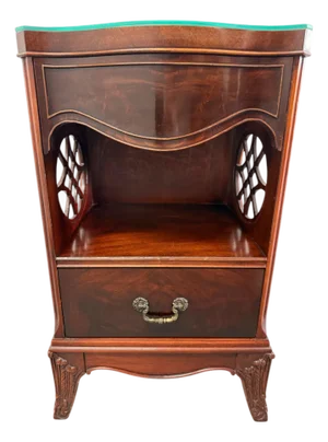 Early 20th Century Federal Carved Mahogany Night Stand With Glass Top