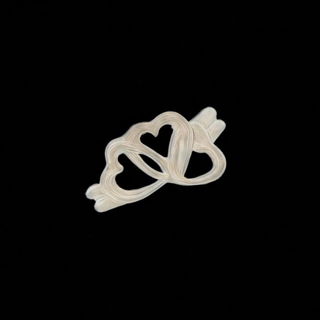 Modern Late 20th Century Tiffany & Co Estate Triple Heart Ring Size 6 Sterling Silver 2.2 Grams For Sale - Image 3 of 12