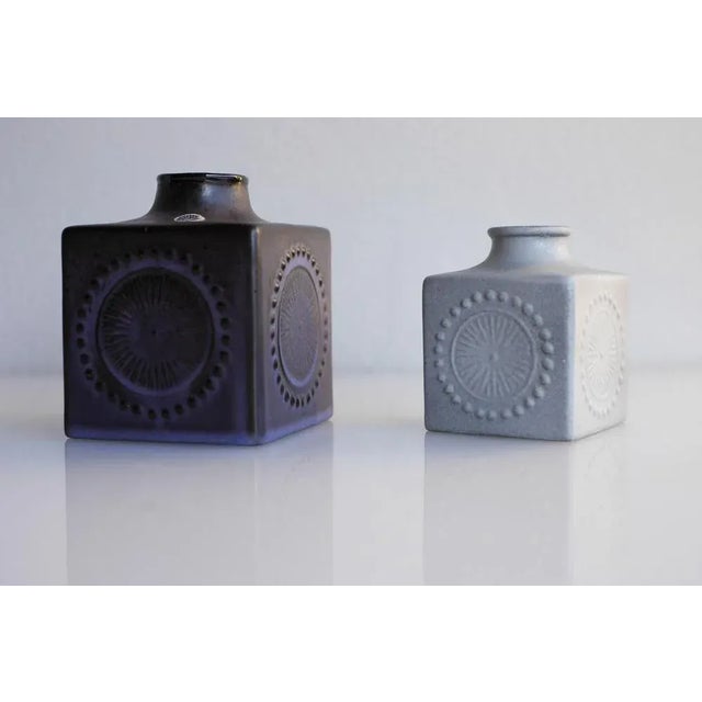 Mid-Century Scandinavian Modern Art Pottery Vases in Ceramic by Göran Andersson for Upsala Ekeby, Sweden, 1970s, Set of 2 For Sale - Image 6 of 10