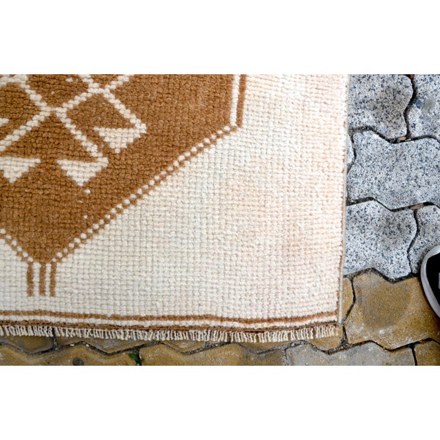 Madallion Turkish White Floor Rug For Sale - Image 9 of 11