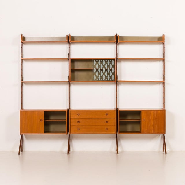 Wood Ergo Three-Bay Free-Standing Teak Wall Unit by John Texmon, Norway, 1960s For Sale - Image 7 of 18