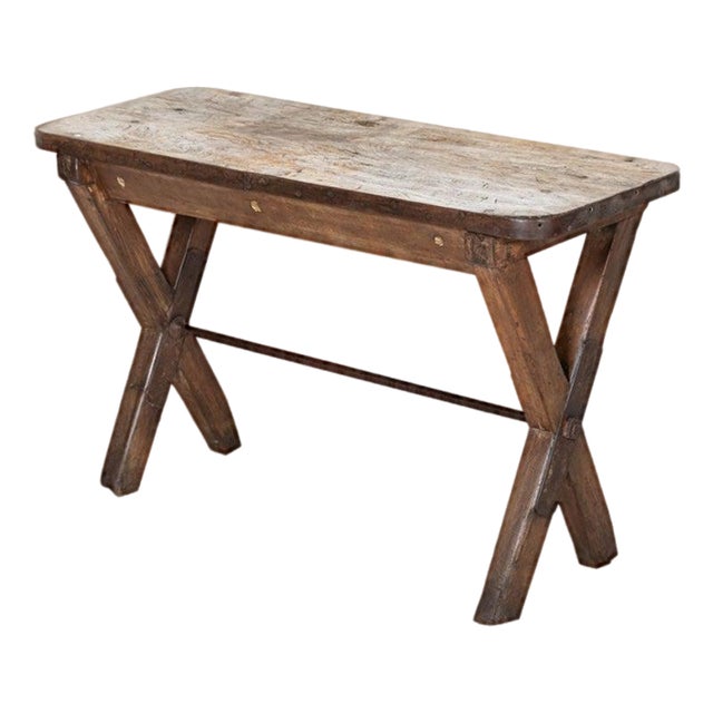 Antique English Topped Tavern Table in Elm For Sale