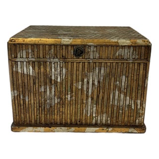 Vintage Florentine Style Giltwood Decorative Storage Chest For Sale