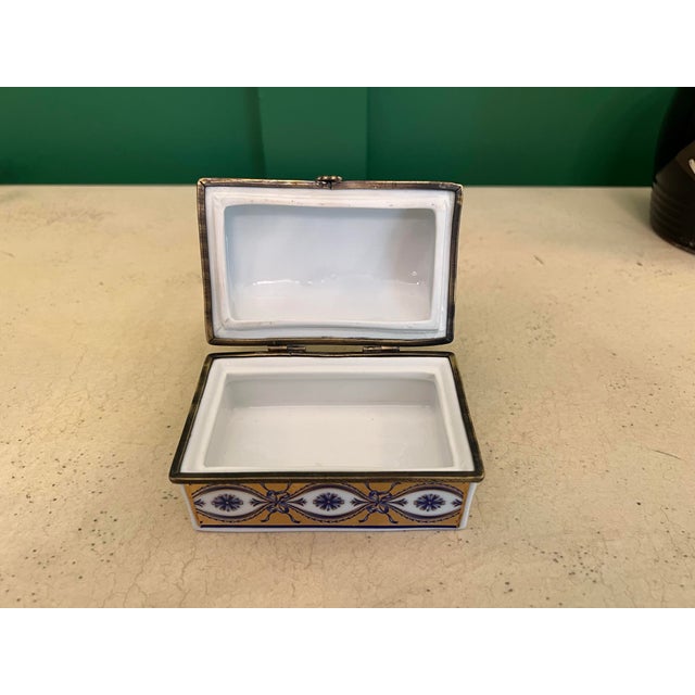 Victorian Large Porcelain Trinket Box With Victorian Scene For Sale - Image 3 of 9