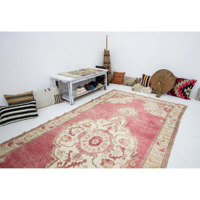 1960s Vintage Wool Turkish Rug- 5′4″ × 10′7″ For Sale In Los Angeles - Image 6 of 7
