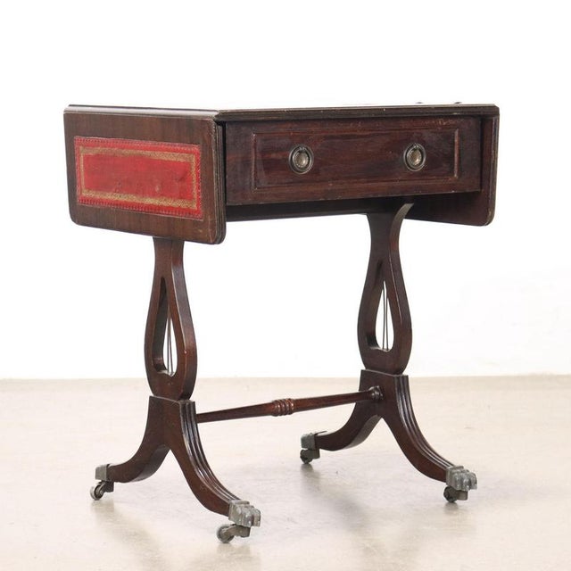 Antique Coffee Table in Mahogany and Leather For Sale - Image 9 of 10