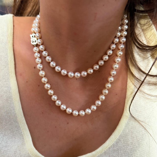 1990s 1990s Mikimoto Signed 33-Inch Akoya Pearl 18k Gold Bead Necklace For Sale - Image 5 of 9