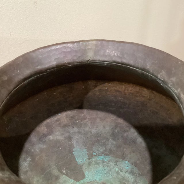Early 20th Century Large Handmade Copper Cooking Pot For Sale In Chicago - Image 6 of 13