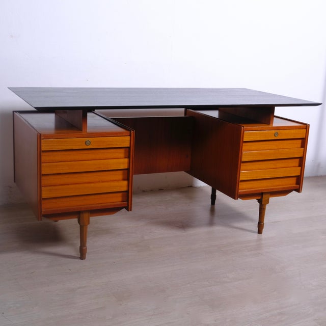 Mid-Century Modern Modern Wooden Desk with Drawers, 1950s For Sale - Image 3 of 18