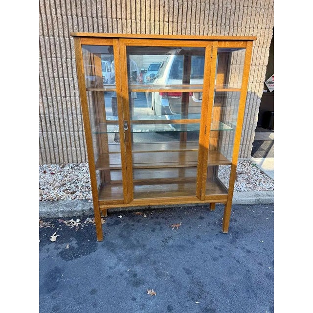 Early 20th Century Antique Art Decor Mission Style Solid Oak Bookcase Curio Cabinet. Circa Early 20th Century For Sale - Image 5 of 10