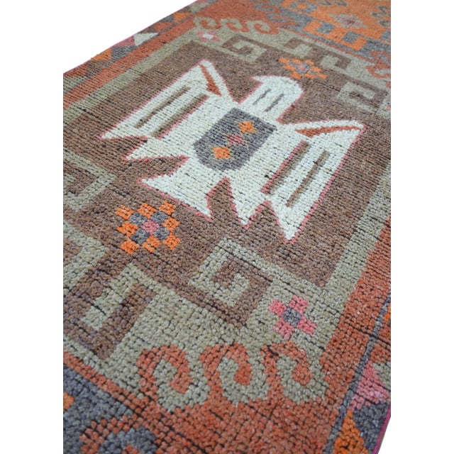 Burnt Orange Vintage Turkish Runner Rug – Handwoven Wool in Boho Tribal Anatolian Motif For Sale - Image 8 of 12