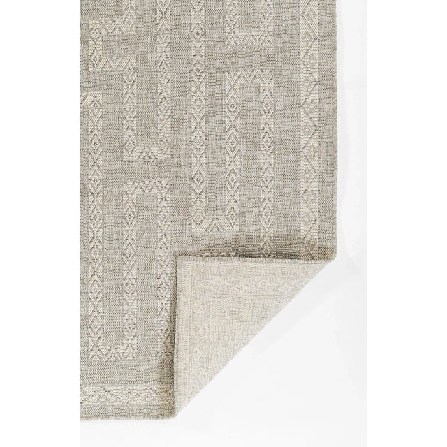 2020s Momeni Contemporary Indoor/Outdoor Hampton Garden Rug in Grey, 5'3" x 7' For Sale - Image 5 of 7