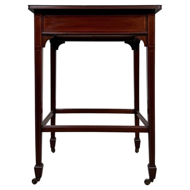 2000 - 2009 19th Century English Mahogany Side Table with Satinwood Inlay For Sale - Image 5 of 13