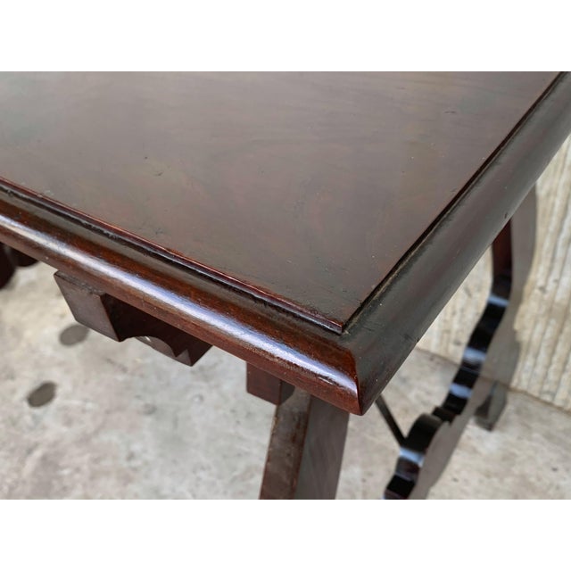 18th Century Refectory Spanish Table with Lyre Legs and Iron Stretcher For Sale In Miami - Image 6 of 18