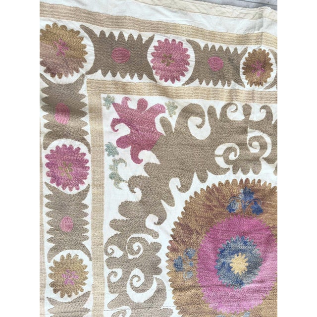 Red Suzani Tapestry - Red Tashkent Embroidery 4' X 4'4'' For Sale - Image 8 of 9