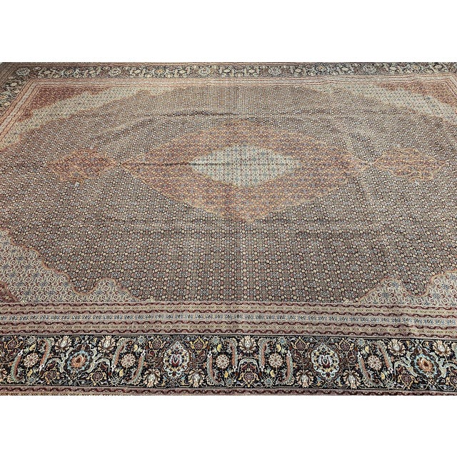 Early 20th Century Tabriz Mahi Rug For Sale - Image 9 of 18