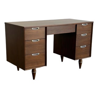 1960s Attributed Broyhill Mid-Century Walnut Executive Desk For Sale