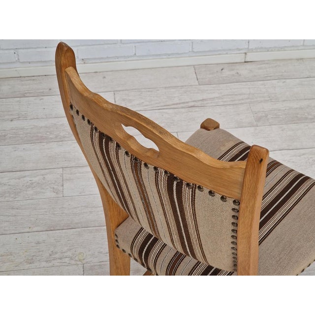 Danish Dinning Table and Chairs in Oak and Wool, 1970s, Set of 5 For Sale - Image 9 of 18