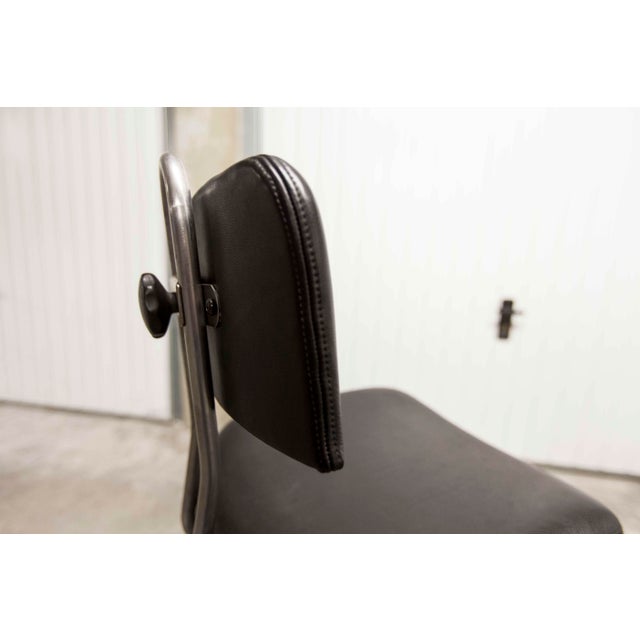 French Army Swivel Office Chair in Leather, 1960s For Sale - Image 12 of 18