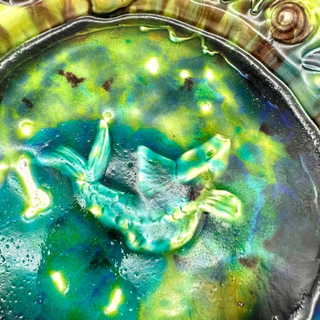 Early 21st Century Studio Pottery Heptagon Fish Majolica Decorative Plate in Blue & Yellow For Sale - Image 4 of 8