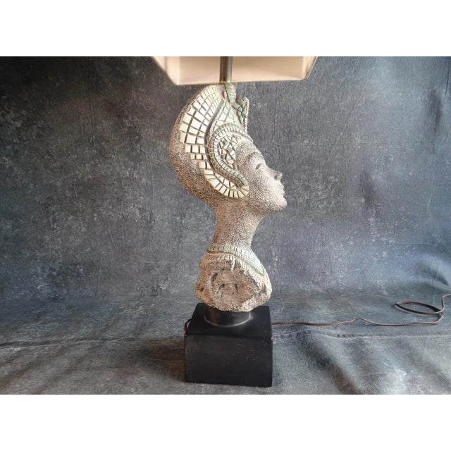 Mid 20th Century Reglor of California Mid-Century Nefertiti Lamp With Period Shade For Sale - Image 5 of 9