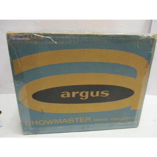 Modern Vintage Argus Showmaster 500-Az Movie Projector For Sale - Image 3 of 8