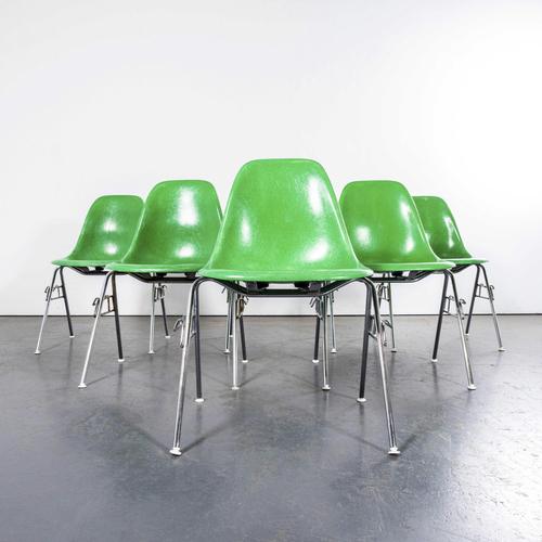 DSS Vivid Green Fibreglass Dining Chair by Eames, 1960s For Sale - Image 3 of 12