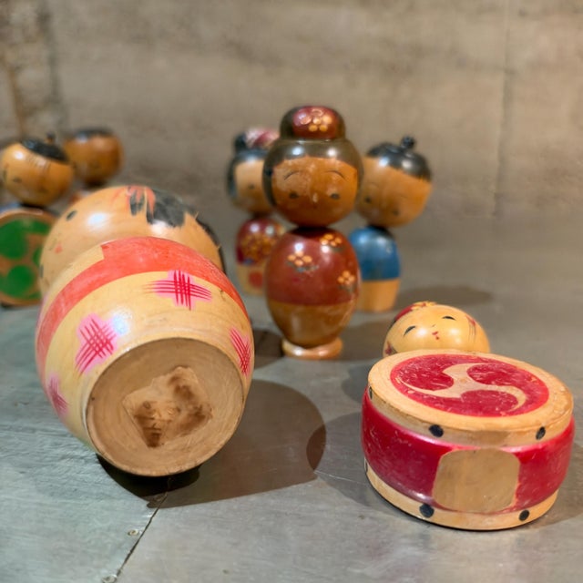 Group of Vintage Japanese Kokeshi Bobble Head Dolls Mid Century Japan For Sale - Image 17 of 17