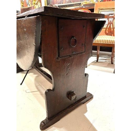 Antique Umbrian Walnut Drop-Leaf Table, 1500s For Sale - Image 4 of 9