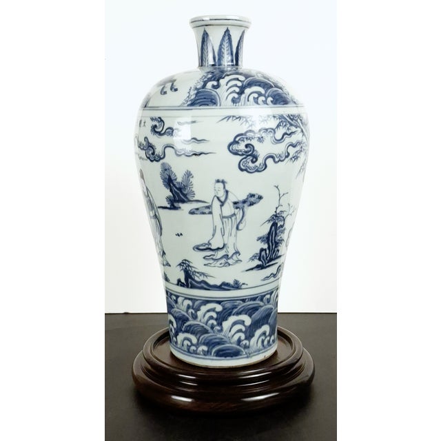Chinese Chinese Porcelain Blue and White Garden Story Meiping For Sale - Image 3 of 13