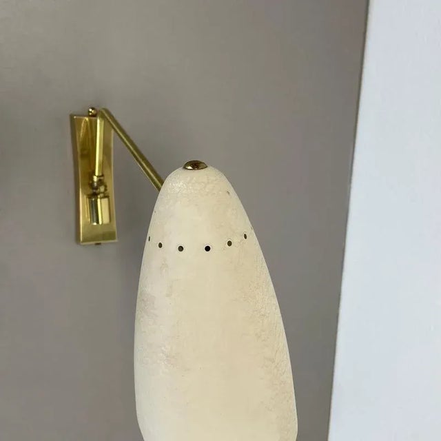 1950s Brass Adjustable Theatre Wall Light in the style of Stilnovo, Italy, 1950s For Sale - Image 5 of 18