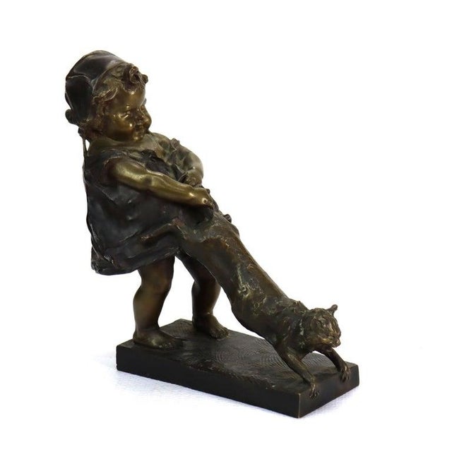 Antique Juan Clara 1st Edition Bronze Figure “Toddler With Cat” Signed C1900 For Sale - Image 6 of 10