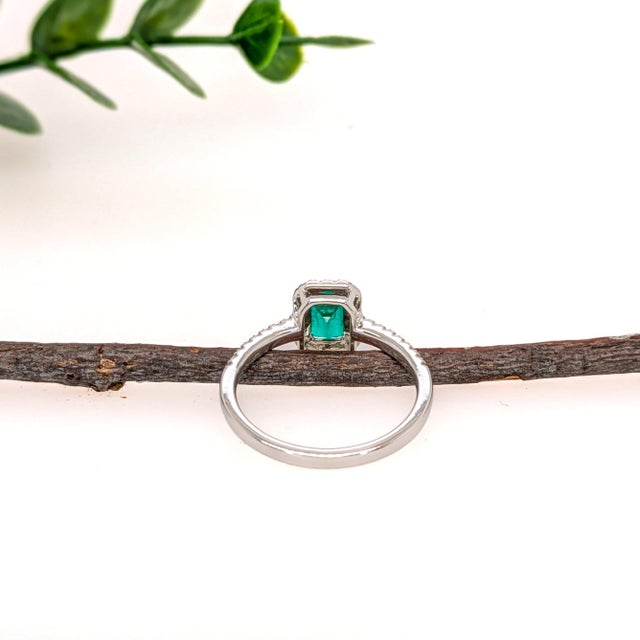 2020s Colombian Emerald Ring With Natural Diamonds: Solid 14k Gold, Emerald Cut 6x4mm, Size 6.75 For Sale - Image 5 of 6