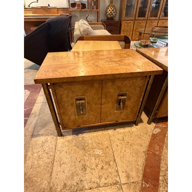 Attributed to Mastercraft Mid-Century. Modern Burl Wood & Brass Nightstands - A Pair For Sale - Image 9 of 12